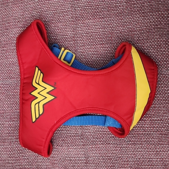 DC Comics Other - DC Comics Wonder Woman Dog Harness -  Size Small